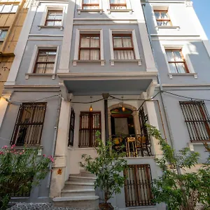 valeria-antique-1892.istanbul-turkeyhotels.com/